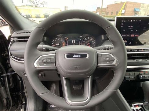 New 2026 Jeep Compass Latitude image 24