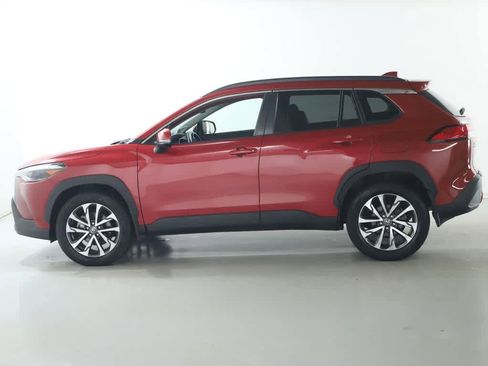 Certified 2023 Toyota Corolla Cross XLE w/ Convenience Package FWD image 38