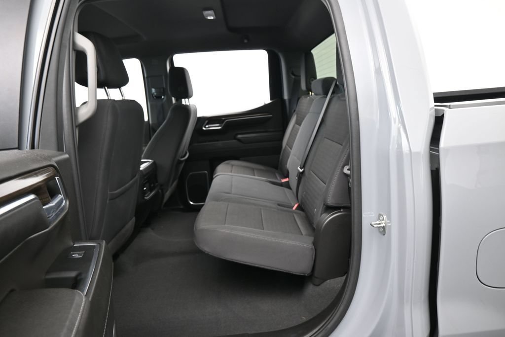 Used 2024 Chevrolet Silverado 1500 LT RWD image 30
