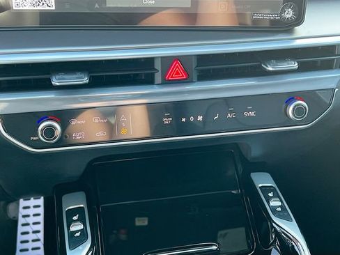 New 2026 Kia Sorento SX Prestige AWD/4WD image 16