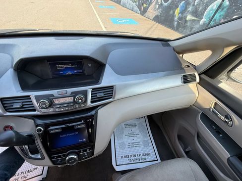 Used 2016 Honda Odyssey SE image 50