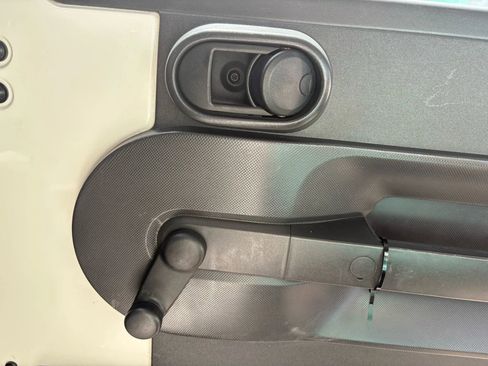 Used 2007 Jeep Wrangler Unlimited X image 19