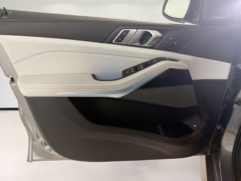 New 2026 BMW X5 xDrive50e w/ M Sport Package image 22