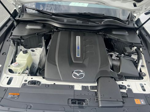 Used 2026 MAZDA CX-90 Plug-In Hybrid w/ Preferred AWD/4WD image 16