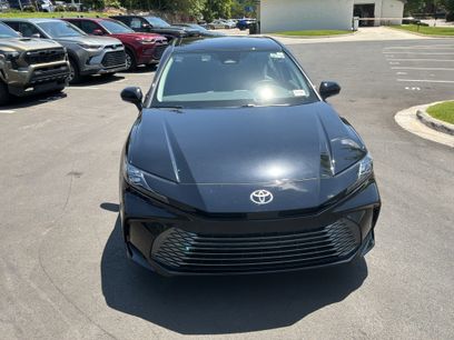 Used 2025 Toyota Camry XLE