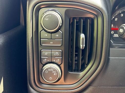 Used 2024 Chevrolet Silverado 2500 Custom AWD/4WD image 28
