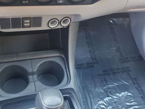 Used 2015 Toyota Tacoma 2WD Access Cab image 14