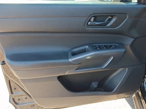 Used 2024 Nissan Pathfinder Rock Creek AWD/4WD image 9