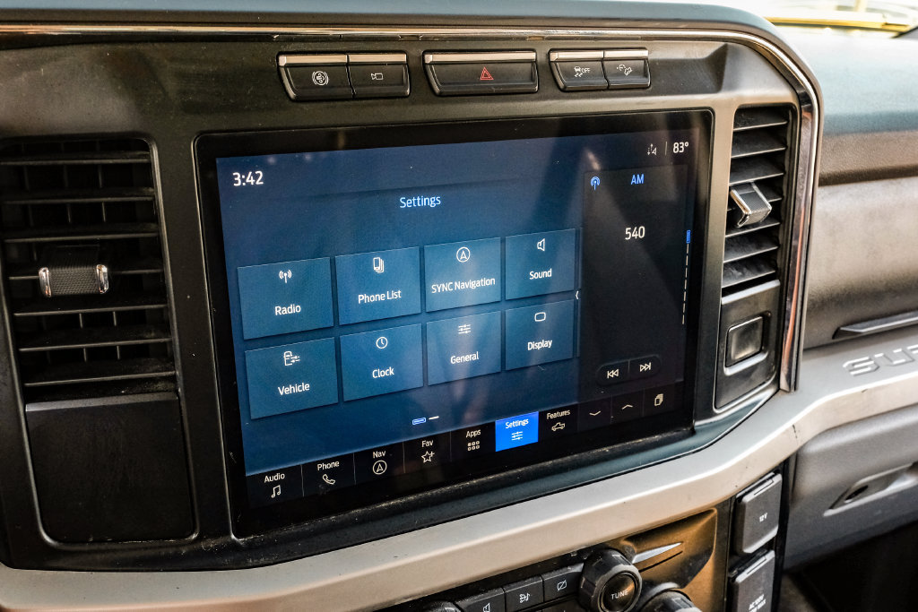 Used 2023 Ford F250 XLT w/ Black Appearance Package AWD/4WD image 28