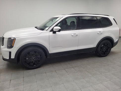 Used 2022 Kia Telluride SX w/ Nightfall Edition Package AWD/4WD image 2