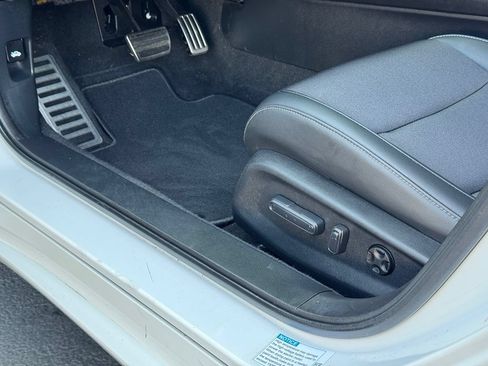Used 2022 Honda Accord Sport image 11