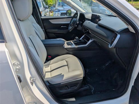 Used 2024 MAZDA CX-90 Plug-In Hybrid w/ Preferred AWD/4WD image 10