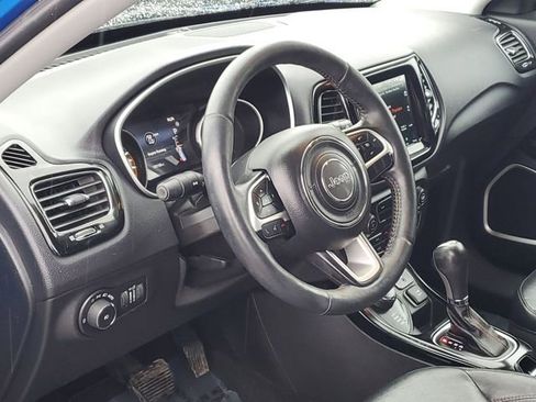 Used 2017 Jeep Compass Limited w/ Navigation Group image 8