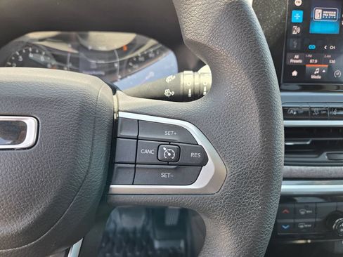 Used 2022 Jeep Compass Sport AWD/4WD image 33