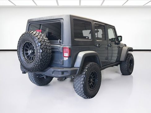 Used 2016 Jeep Wrangler Unlimited Rubicon w/ Max Tow Package image 4