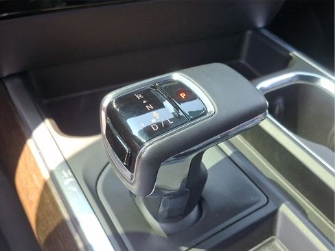 Used 2024 Chevrolet Silverado 1500 High Country w/ Technology Package AWD/4WD image 40