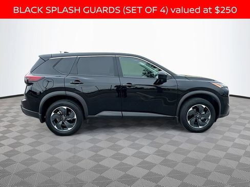 Used 2024 Nissan Rogue SV AWD/4WD image 4