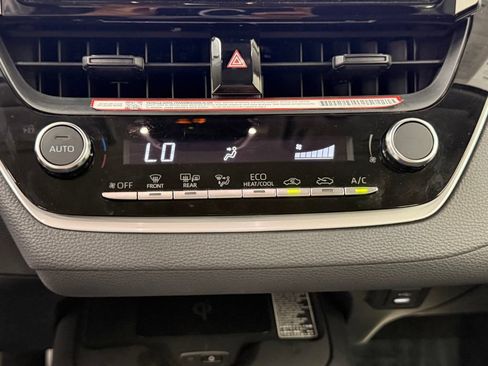Certified 2026 Toyota Corolla LE w/ LE Premium Package FWD image 34