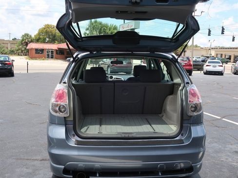 Used 2006 Toyota Matrix XR FWD image 29