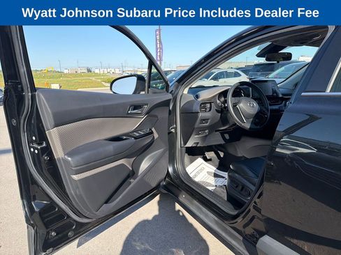Used 2020 Toyota C-HR Limited FWD image 14