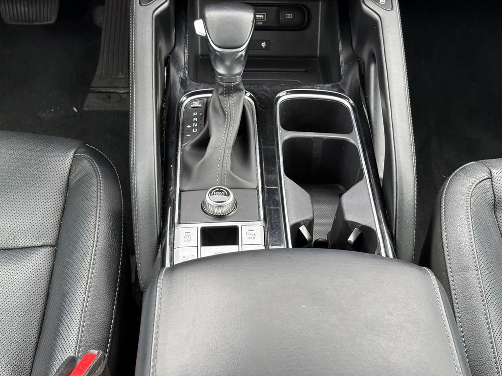 Used 2022 Kia Telluride EX w/ EX Premium Package FWD image 24
