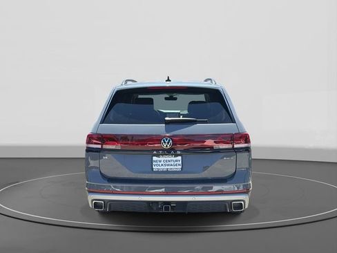 New 2026 Volkswagen Atlas Peak Edition AWD/4WD image 4