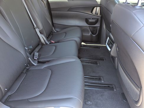 New 2026 Kia Carnival SX w/ SX Dark Edition Package image 11