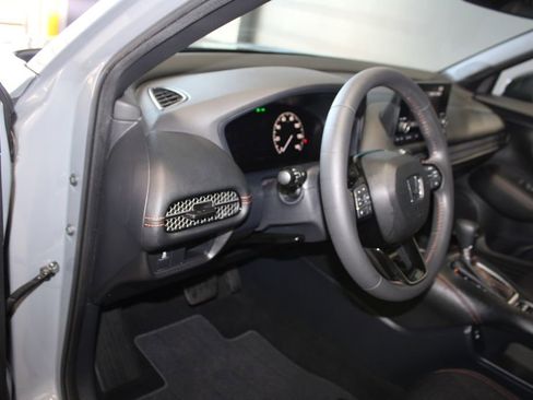 Used 2024 Honda HR-V Sport image 11