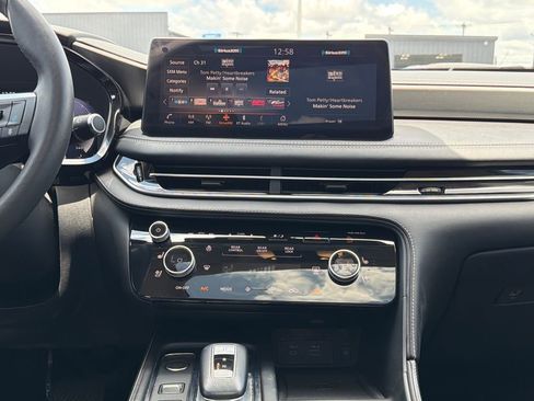 Used 2023 INFINITI QX60 Luxe FWD image 25