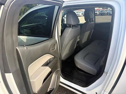 Used 2022 Chevrolet Colorado W/T image 35