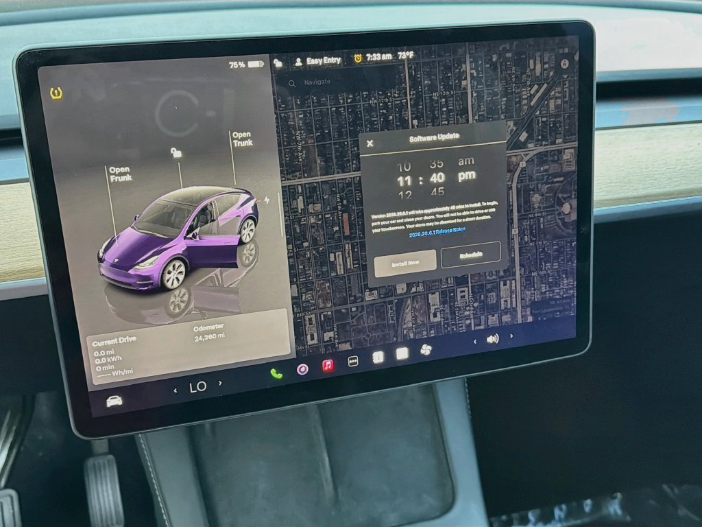 Used 2024 Tesla Model Y Long Range AWD/4WD image 12