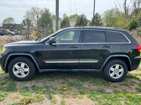 Used 2011 Jeep Grand Cherokee Laredo image 8