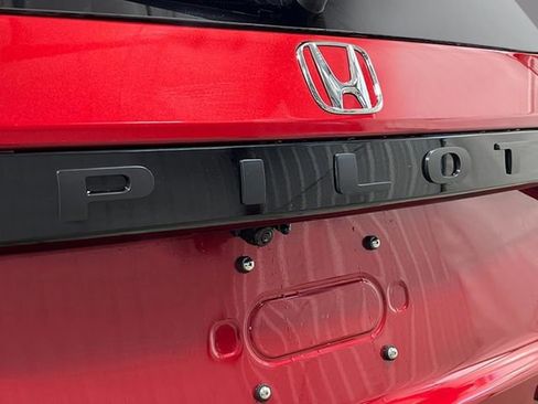 New 2026 Honda Pilot Black Edition image 6