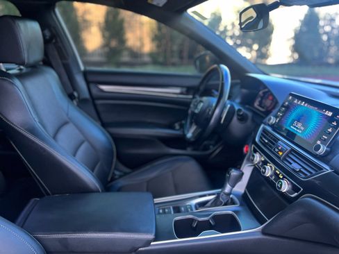 Used 2021 Honda Accord Sport image 18
