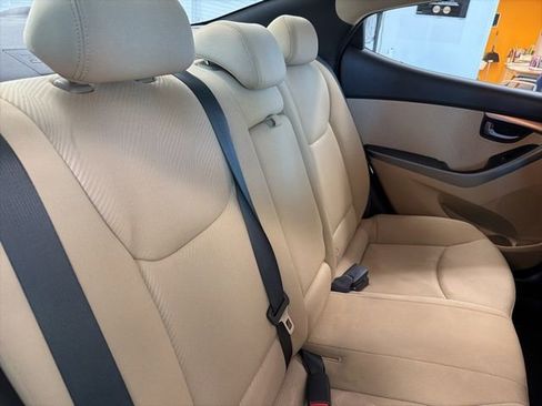 Used 2013 Hyundai Elantra GLS w/ Preferred Pkg image 27
