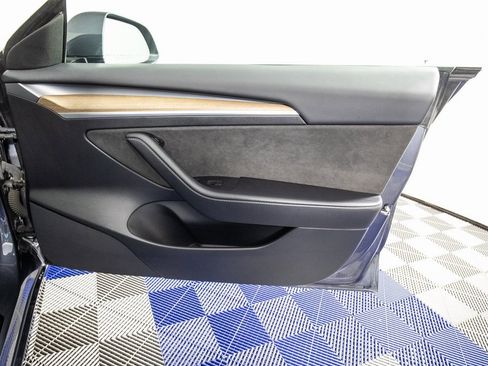 Used 2023 Tesla Model 3 Standard Range image 15