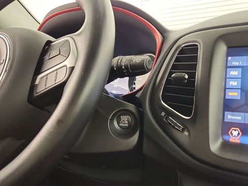 Used 2019 Jeep Compass Trailhawk image 19