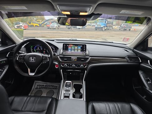 Used 2021 Honda Accord Touring image 15