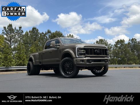 Used 2026 Ford F450 Platinum w/ Platinum Plus Package AWD/4WD image 1