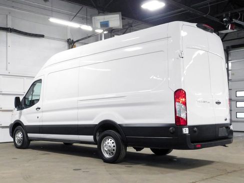Used 2024 Ford Transit 250 148 High Roof Extended AWD w/ Load Area Protection Package image 8