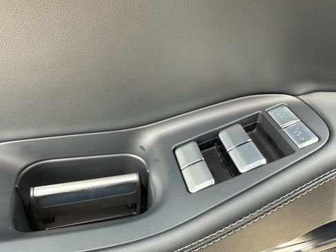 New 2026 Lincoln Navigator Premiere AWD/4WD image 21