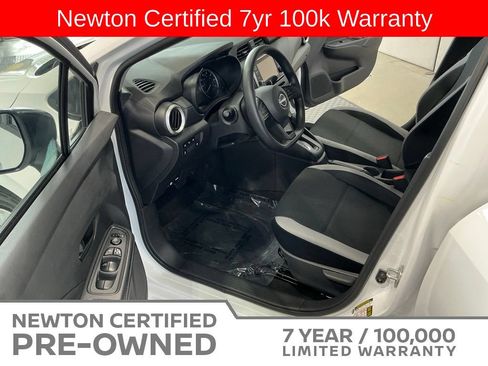 Used 2025 Nissan Versa S w/ Trunk Package FWD image 7