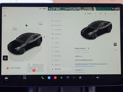 Used 2022 Tesla Model Y Long Range image 41