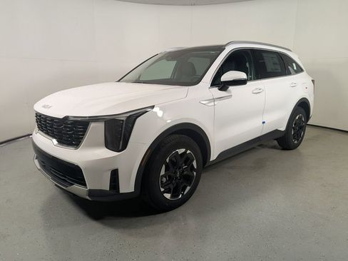 New 2026 Kia Sorento S w/ S Panoramic Sunroof Package image 3