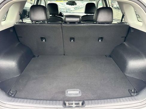 Used 2019 Kia Niro EX image 8