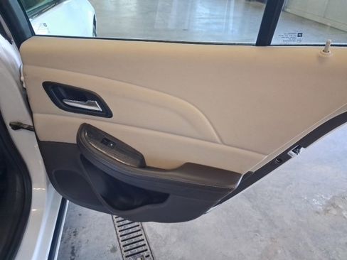 Used 2015 Chevrolet Malibu LT image 26