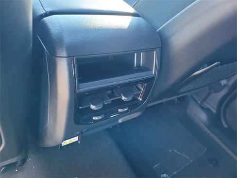 New 2025 Jeep Grand Cherokee Limited w/ Luxury Tech Group II image 7