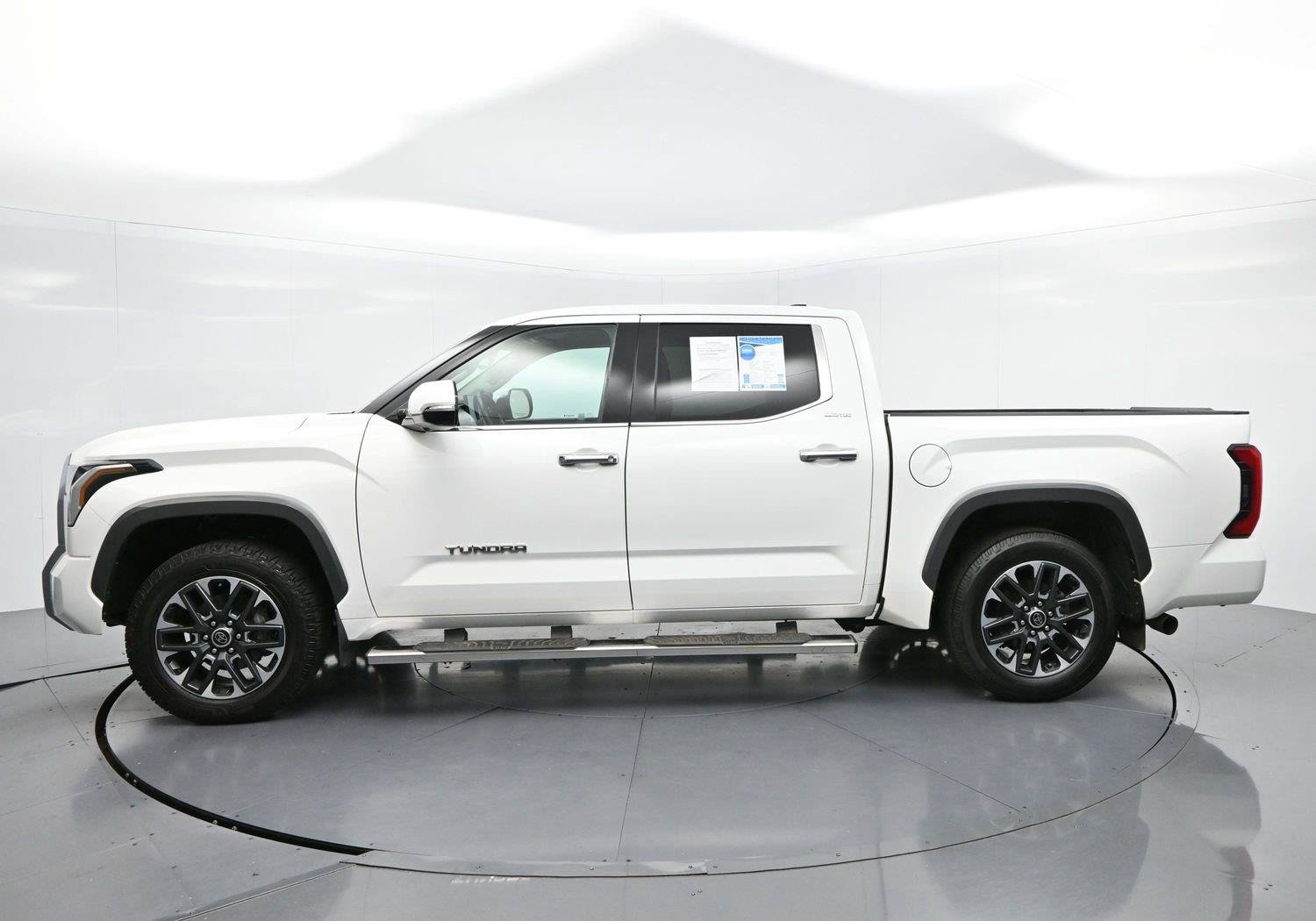 Used 2023 Toyota Tundra Limited AWD/4WD image 5