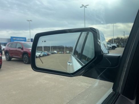 Used 2017 Chevrolet Suburban Premier image 70