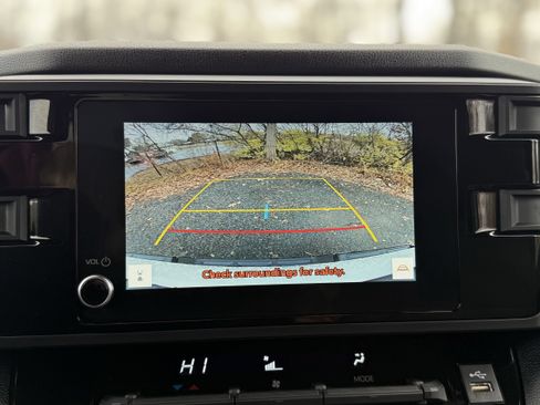 Used 2025 Toyota Tundra SR image 3